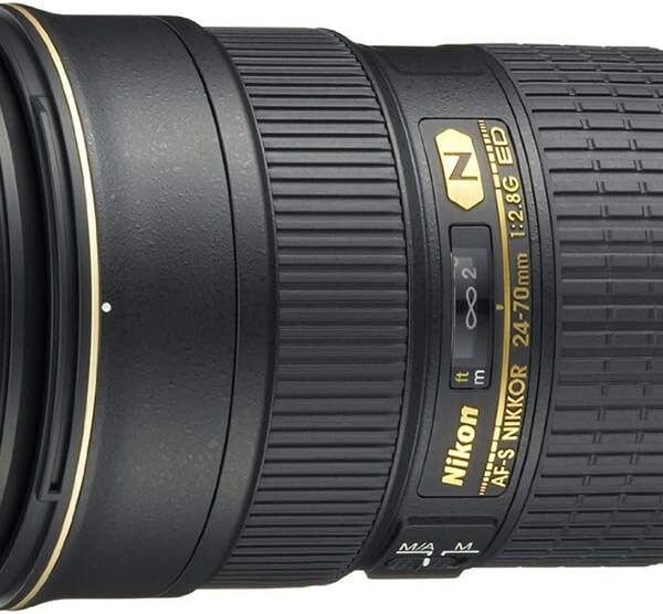 Nikon 24-70mm f/2.8G ED Auto Focus-S Nikkor Wide Angle Zoom Lens (Renewed)